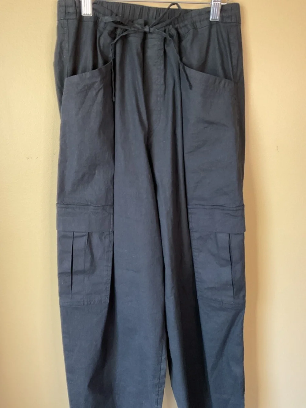 Athleta Women’s Linen/ Rayon Cargo Drawstring Trousers Wide leg Size M
